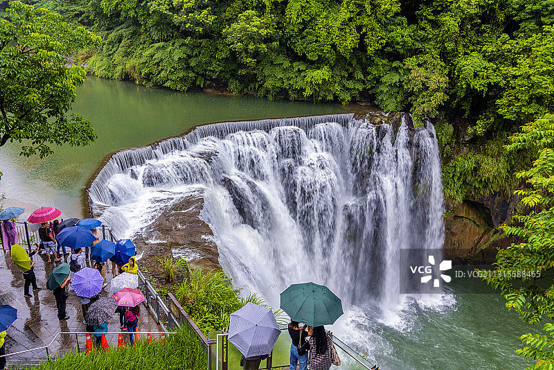 中国台湾新北十分瀑布图片素材