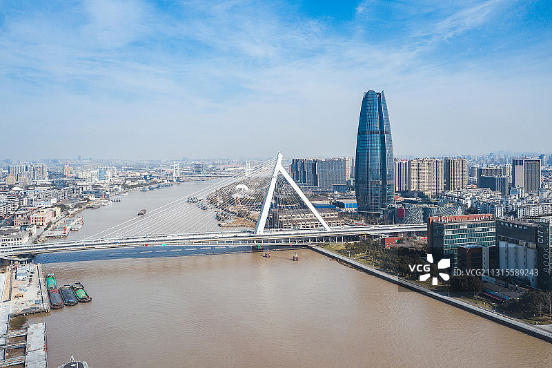 宁波外滩大桥财富中心图片素材