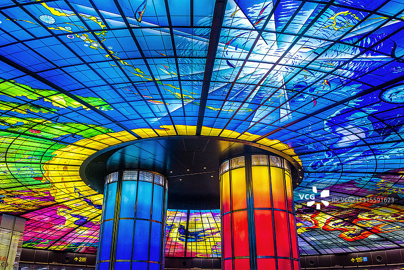 台湾高雄美丽岛捷运站光之穹顶图片素材