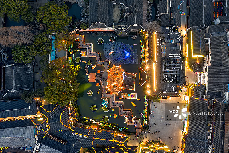 航拍上海城隍庙灯会图片素材