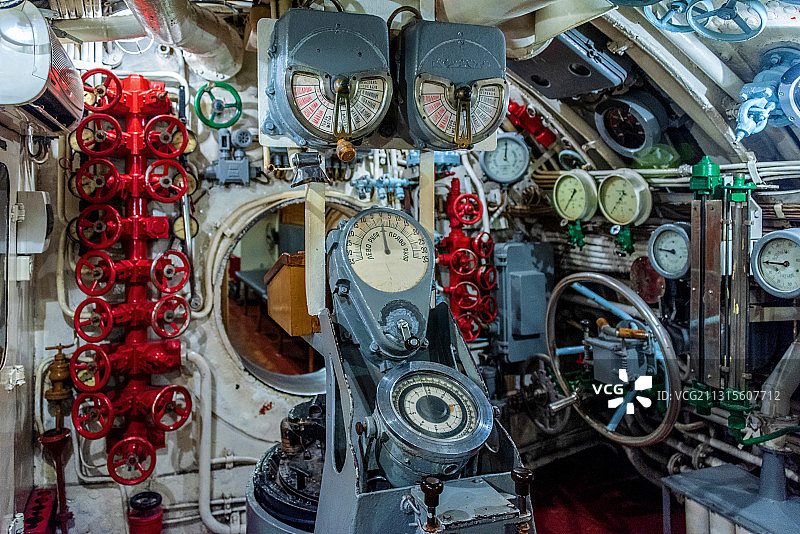 俄罗斯海参崴潜水艇C-56博物馆内部图片素材