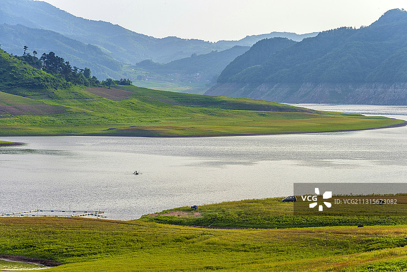 中国辽宁丹东鸭绿江沿岸风光图片素材