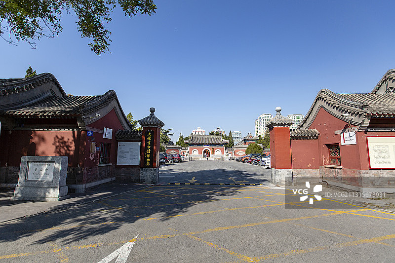 北京觉生寺（大钟寺古钟博物馆）大门图片素材
