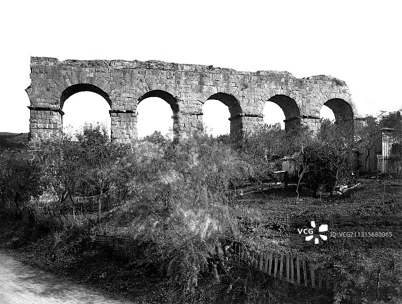 北非君士坦丁罗马水道，1899年图片素材