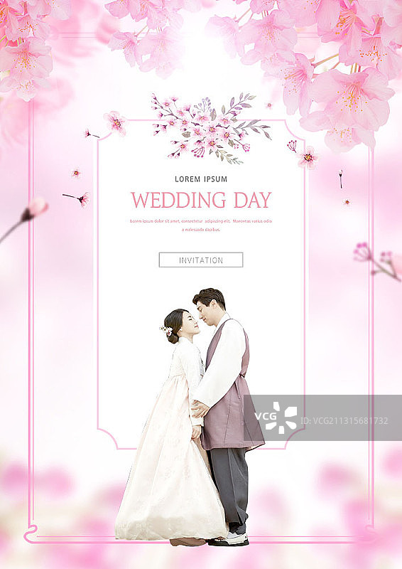 身穿韩服的新娘和新郎图片素材