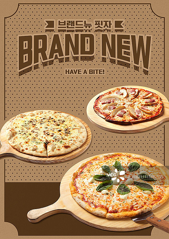 具有扁平线条设计元素和复古排版的三种不同披萨图片素材