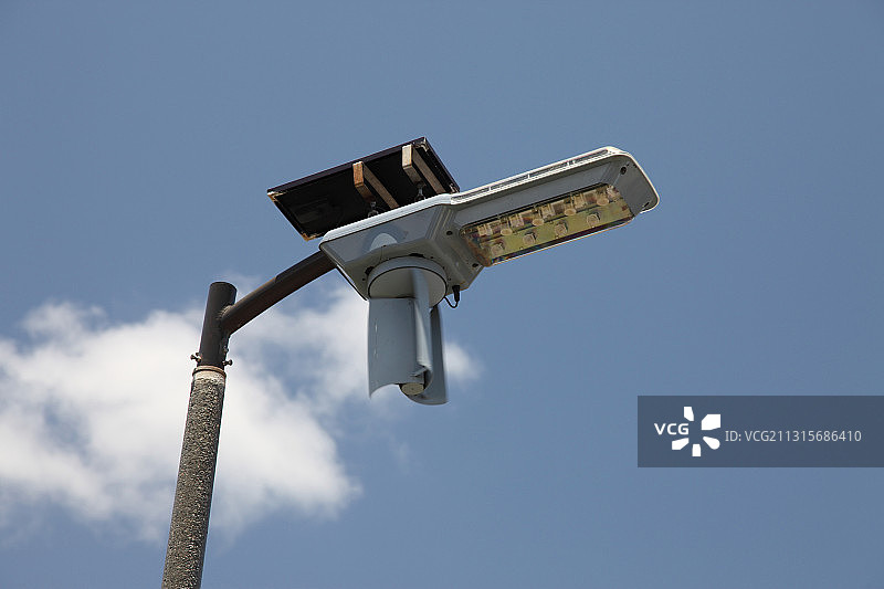 风能和太阳能供电灯图片素材