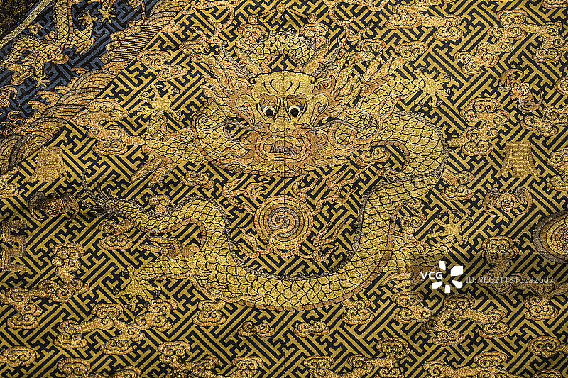 北京首都博物馆藏皇帝龙袍图片素材