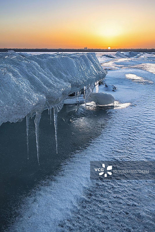 湖面冰裂 Lake ice crack图片素材