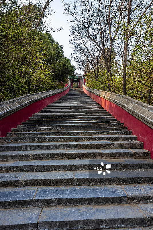 中国河北秦皇岛山海关孟姜女庙108磴图片素材