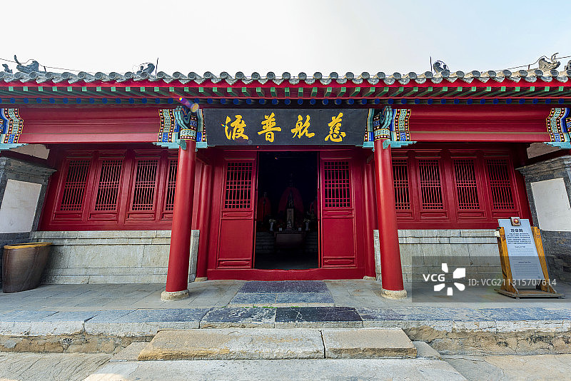 中国河北秦皇岛山海关孟姜女庙正殿图片素材