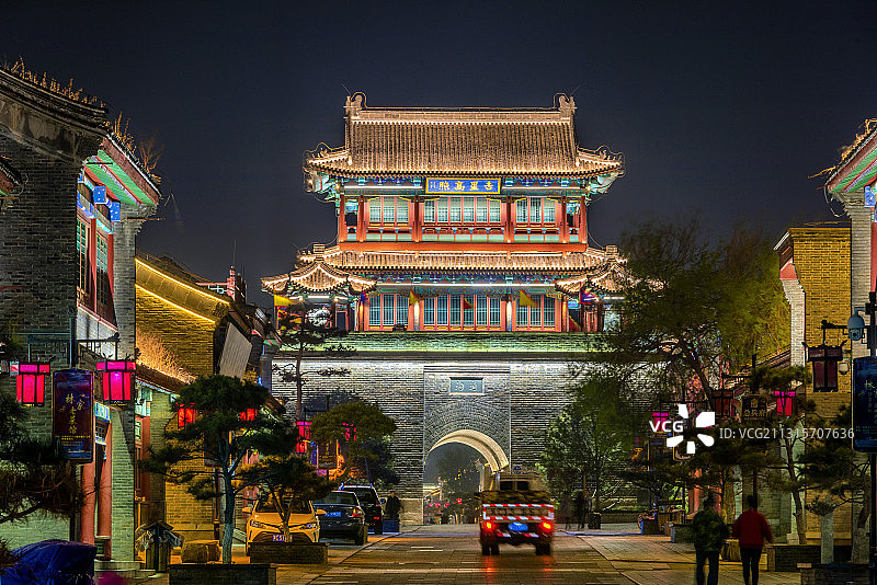 中国河北秦皇岛山海关古城夜景图片素材