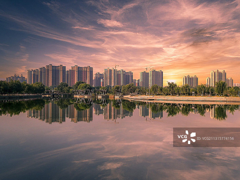 折水无痕图片素材