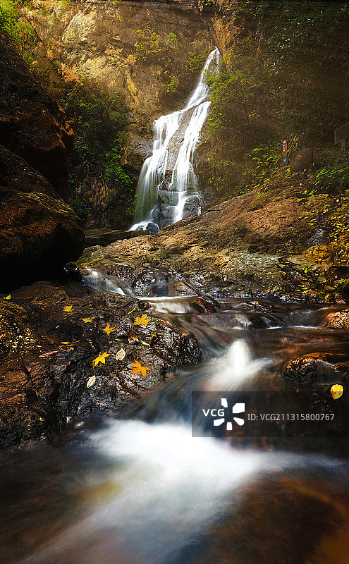 梅雨潭瀑布图片素材
