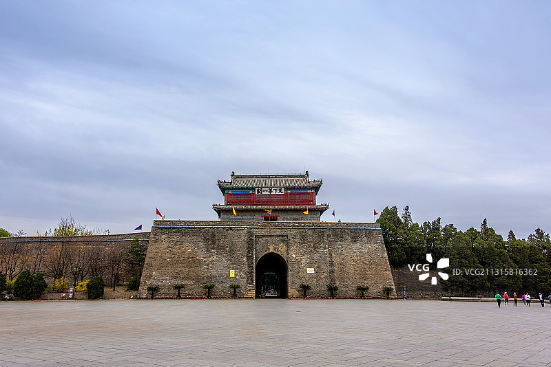 中国河北秦皇岛山海关古城东门镇东楼图片素材