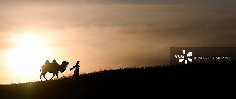 牵驼侠女图片素材