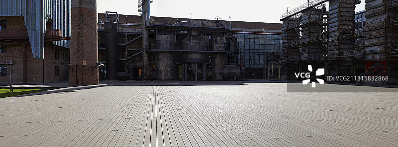 北京798艺术区后现代工厂遗迹和广场图片素材