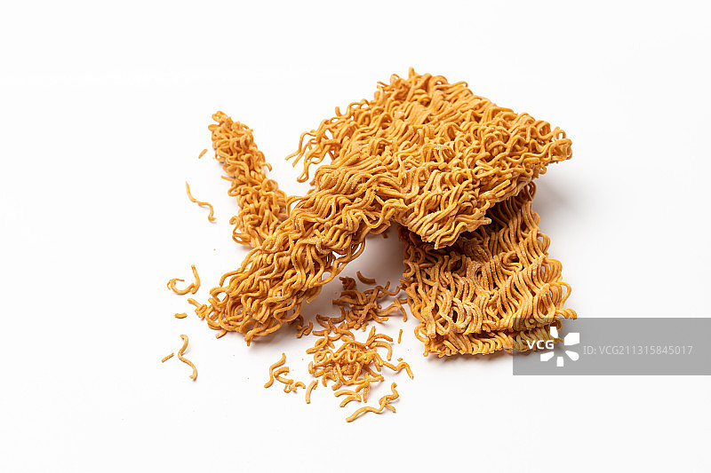 纯白色背景下的干脆面图片素材