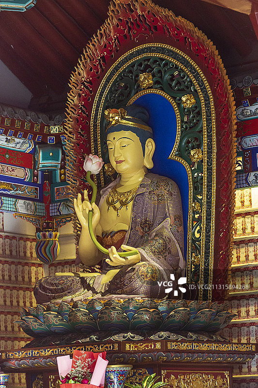 北京西城天宁寺药师殿佛像图片素材