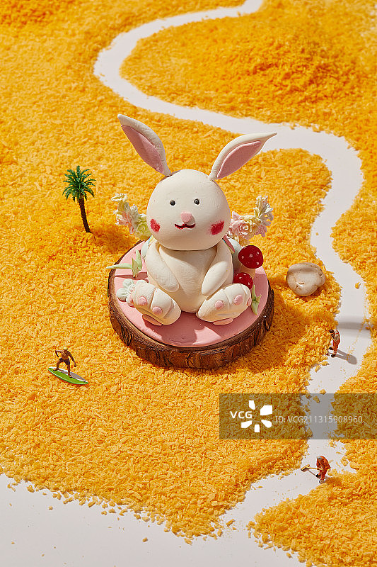微缩人偶面包糠场景兔子糖艺图片素材
