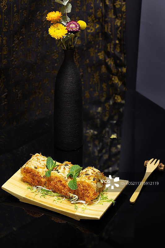 肉松小贝俯拍图片素材