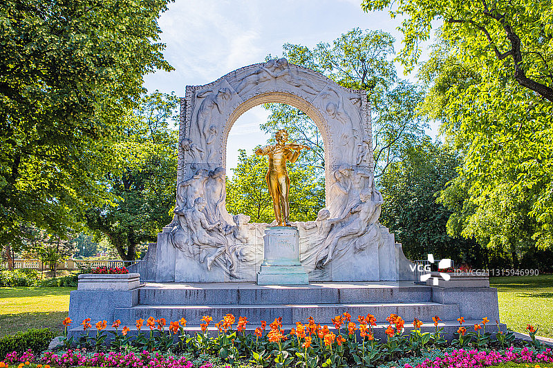 维也纳，施特劳斯雕像，金色，公园图片素材