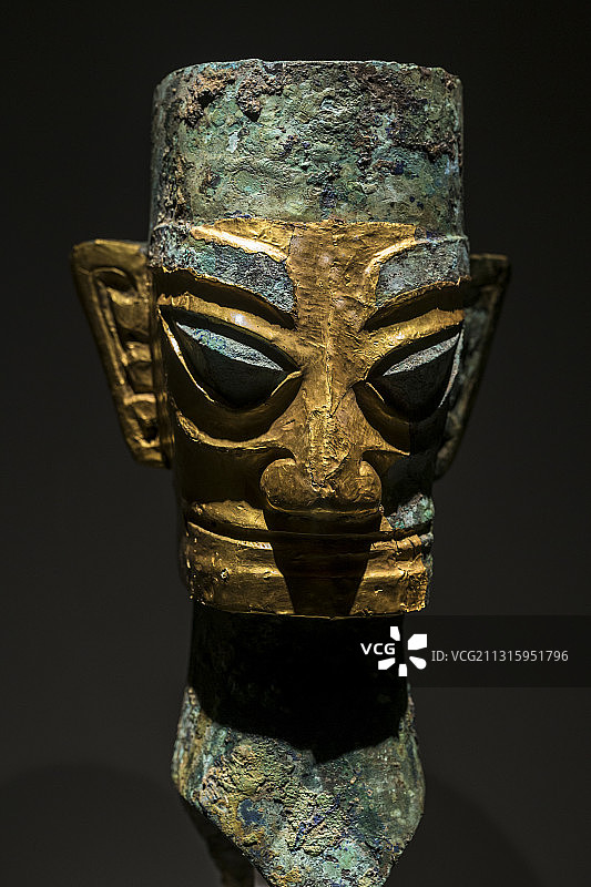 四川广汉三星堆遗址青铜器图片素材