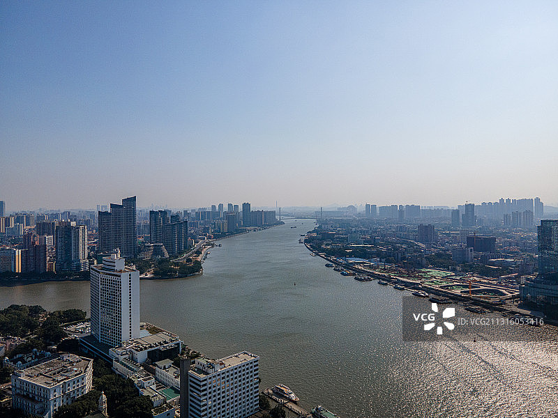 中国广州沙面白鹅潭和珠江两岸景观图片素材