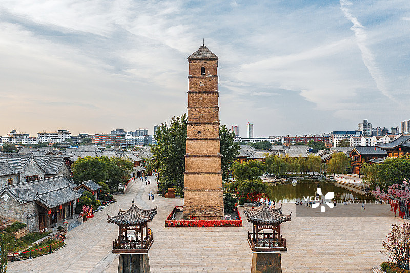 河南洛阳洛邑古城文峰塔航拍图片素材