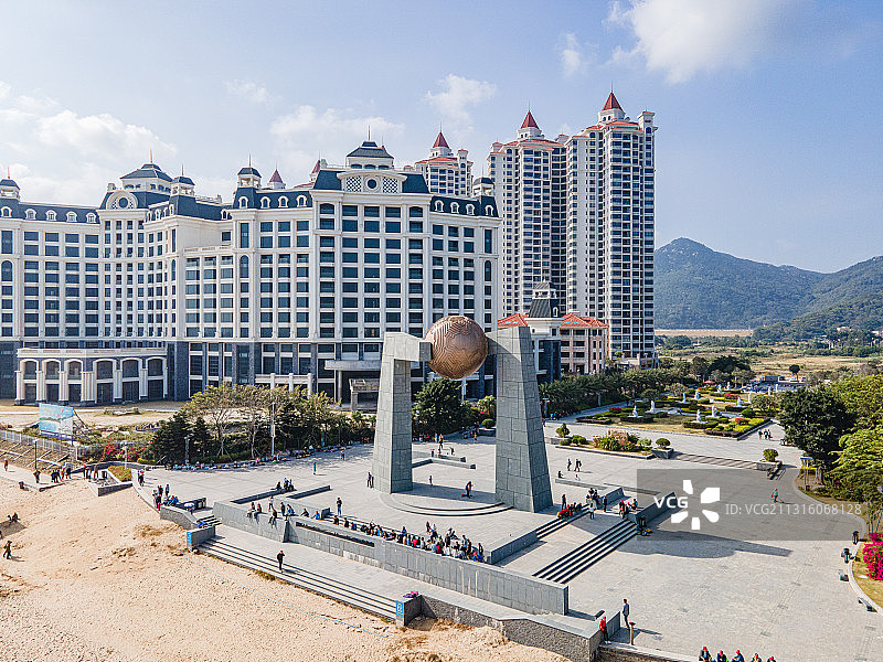 中国广东省汕头市南澳岛北回归线标志塔图片素材