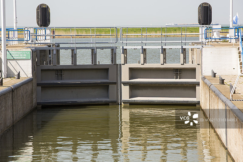 从海到荷兰围垦区的运河图片素材