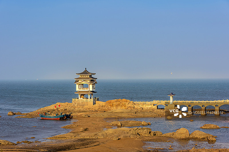 中国辽宁葫芦岛兴城海滨三礁揽胜图片素材