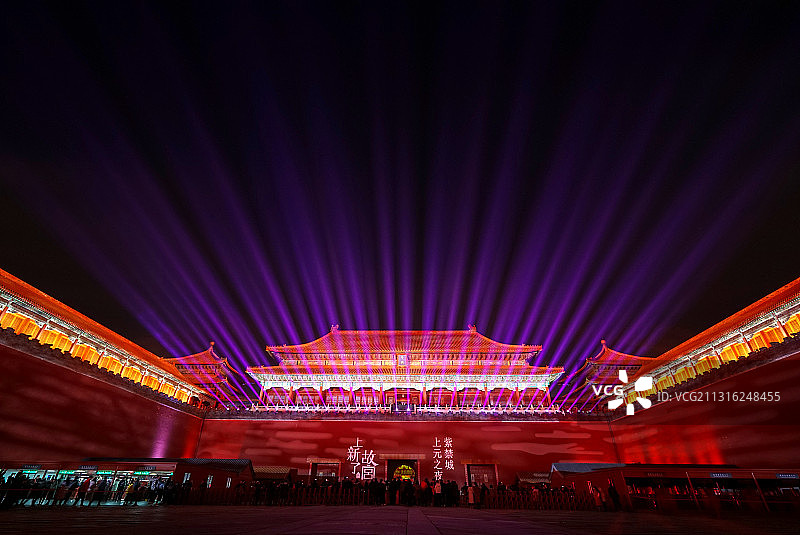 故宫夜景紫禁城午门灯光秀（故宫上元节灯光秀）图片素材