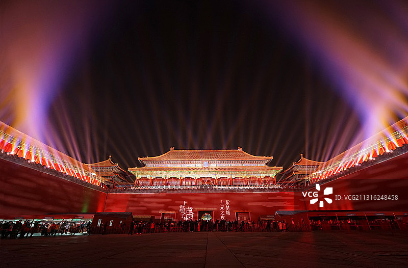 故宫夜景紫禁城午门灯光秀（故宫上元节灯光秀）图片素材