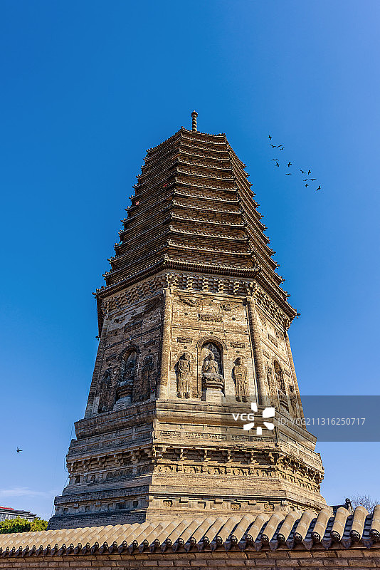 中国辽宁锦州古塔图片素材