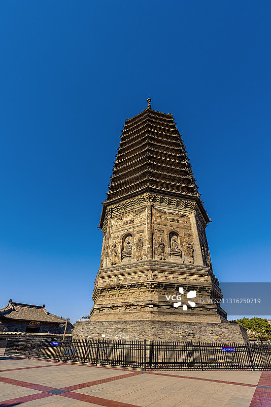 中国辽宁锦州古塔图片素材