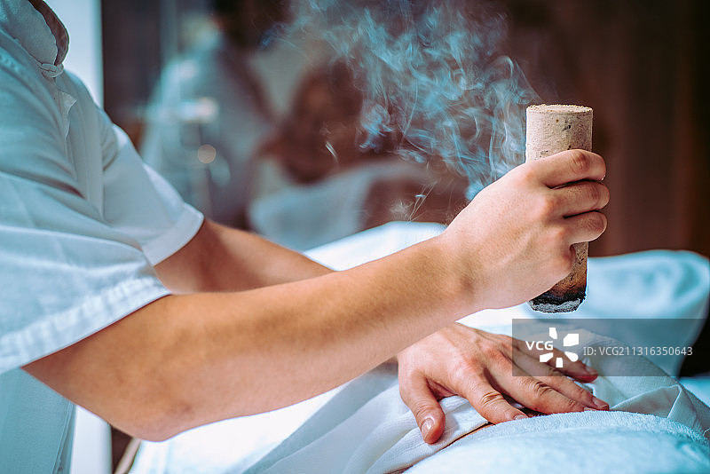 中医艾灸保健图片素材