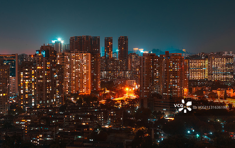 深圳罗湖青橙色调夜景居民楼群 万家灯火图片素材
