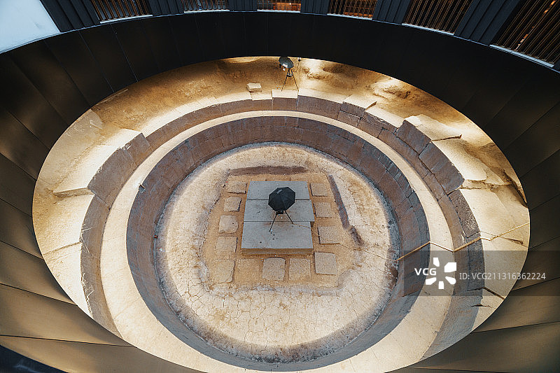 河南洛阳隋唐洛阳城国家遗址公园天堂遗址内部地基遗迹图片素材