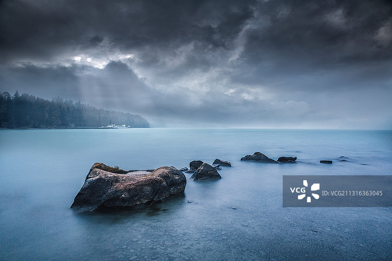 新疆阿勒泰喀纳斯湖图片素材