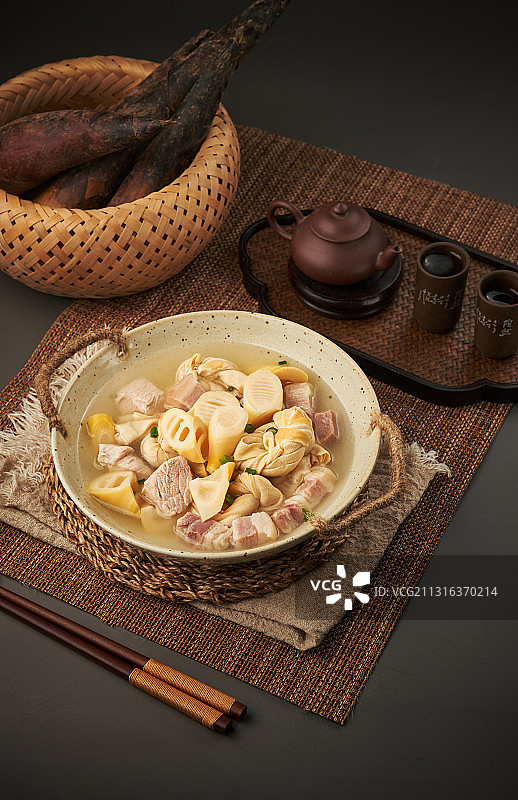 上海美食腌笃鲜图片素材