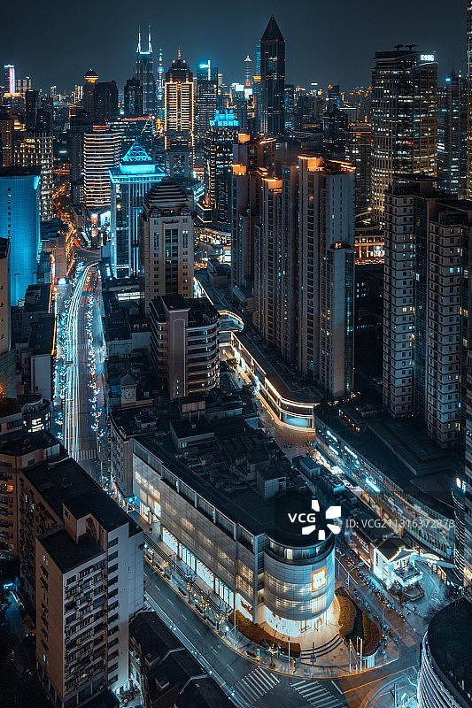 城市天际线-南京西路图片素材