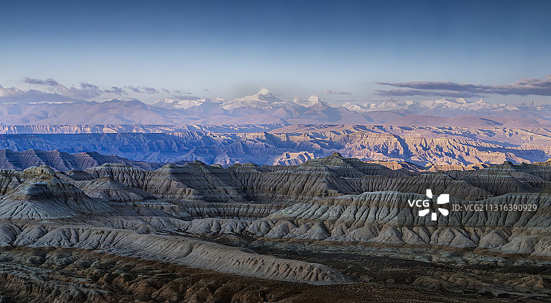 《札达土林》拍摄于中国西藏自治区阿里地区札达县。图片素材
