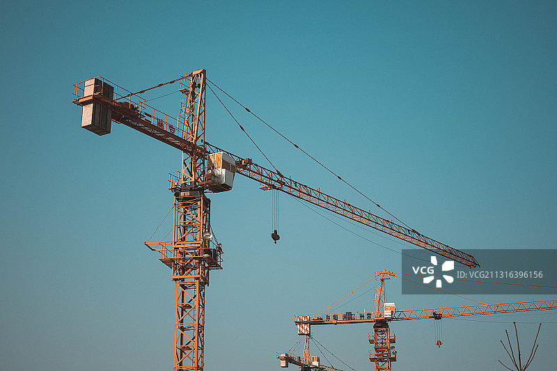 固定式塔吊（塔式起重机）图片素材