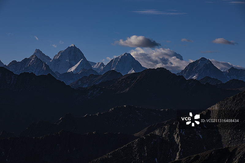 1E8A1638晨曦里的贡嘎雪山群峰--2020.11拍于折图片素材