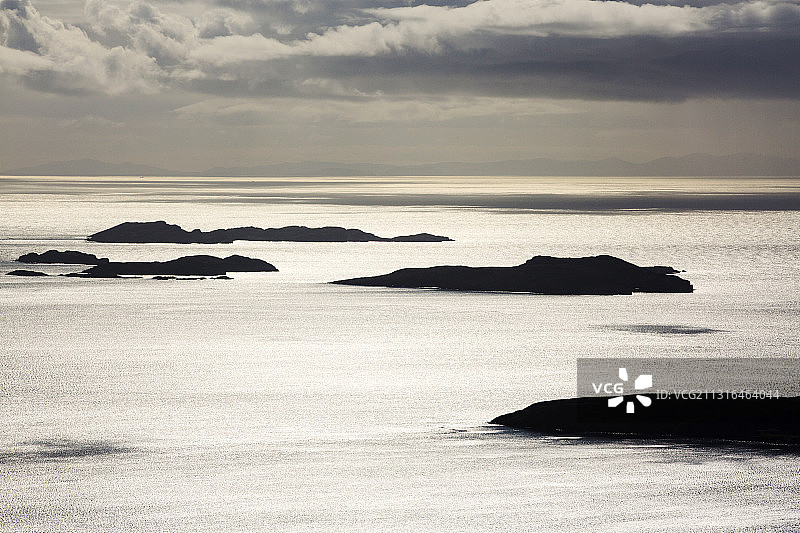 苏格兰高地厄拉浦附近的夏季群岛图片素材