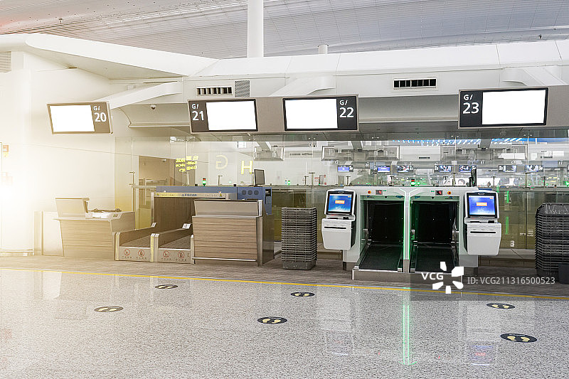 机场大厅，行李托运值机柜台图片素材