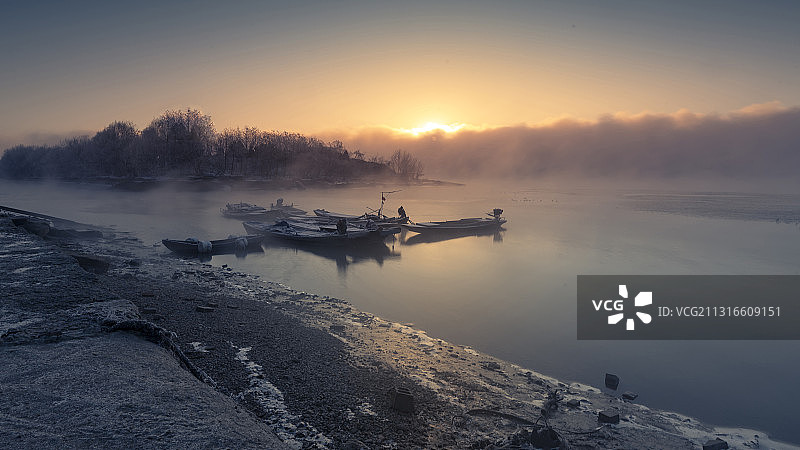 美丽的鸭绿江畔图片素材