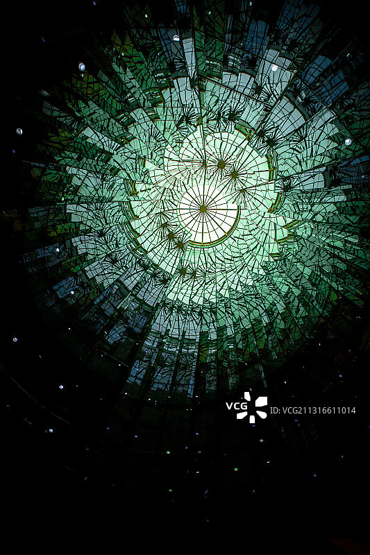 穹顶•起源图片素材