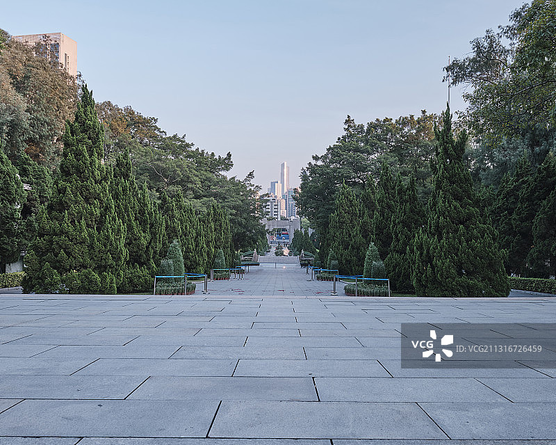 中国广州黄花岗七十二烈士墓园广场图片素材